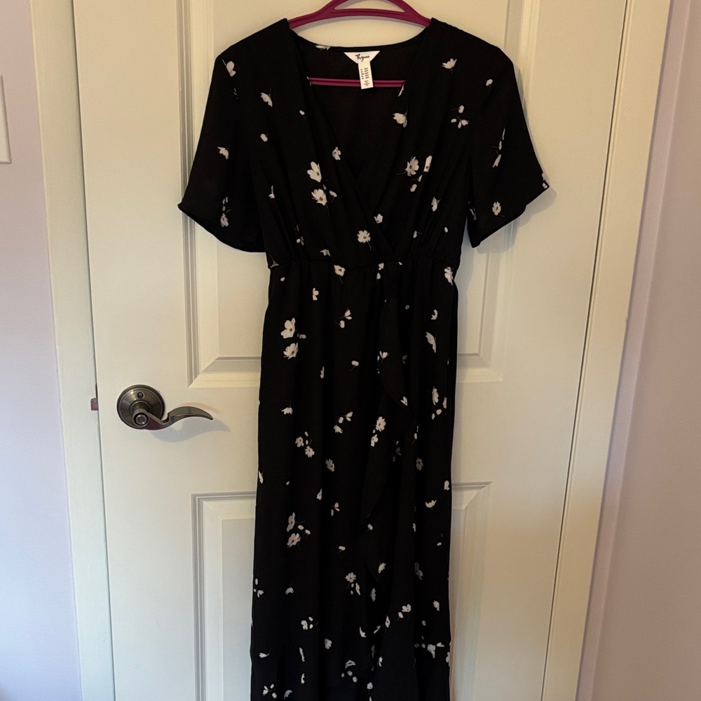 Elegant Black Floral Maternity dress